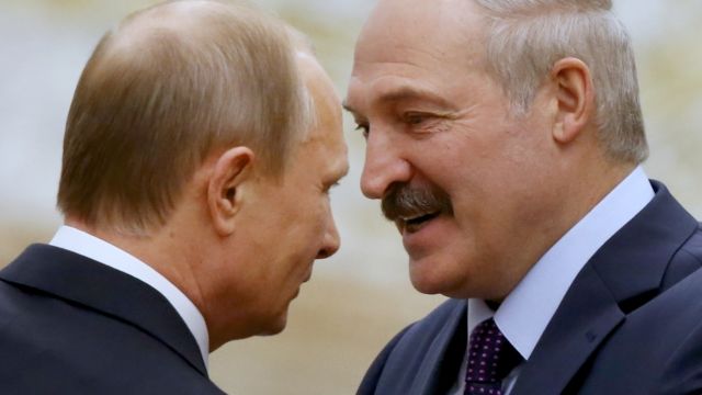 Lukašenko si volal s Putinem, řešili budoucnost Běloruska